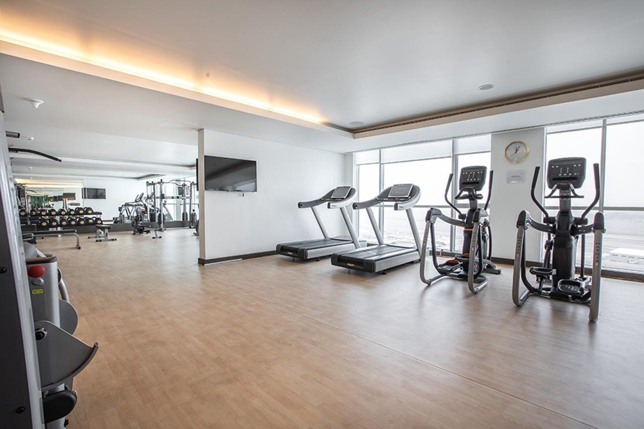 Royal M Al Aqah Beach Resort By Gewan Exterior foto The gym at the hotel
