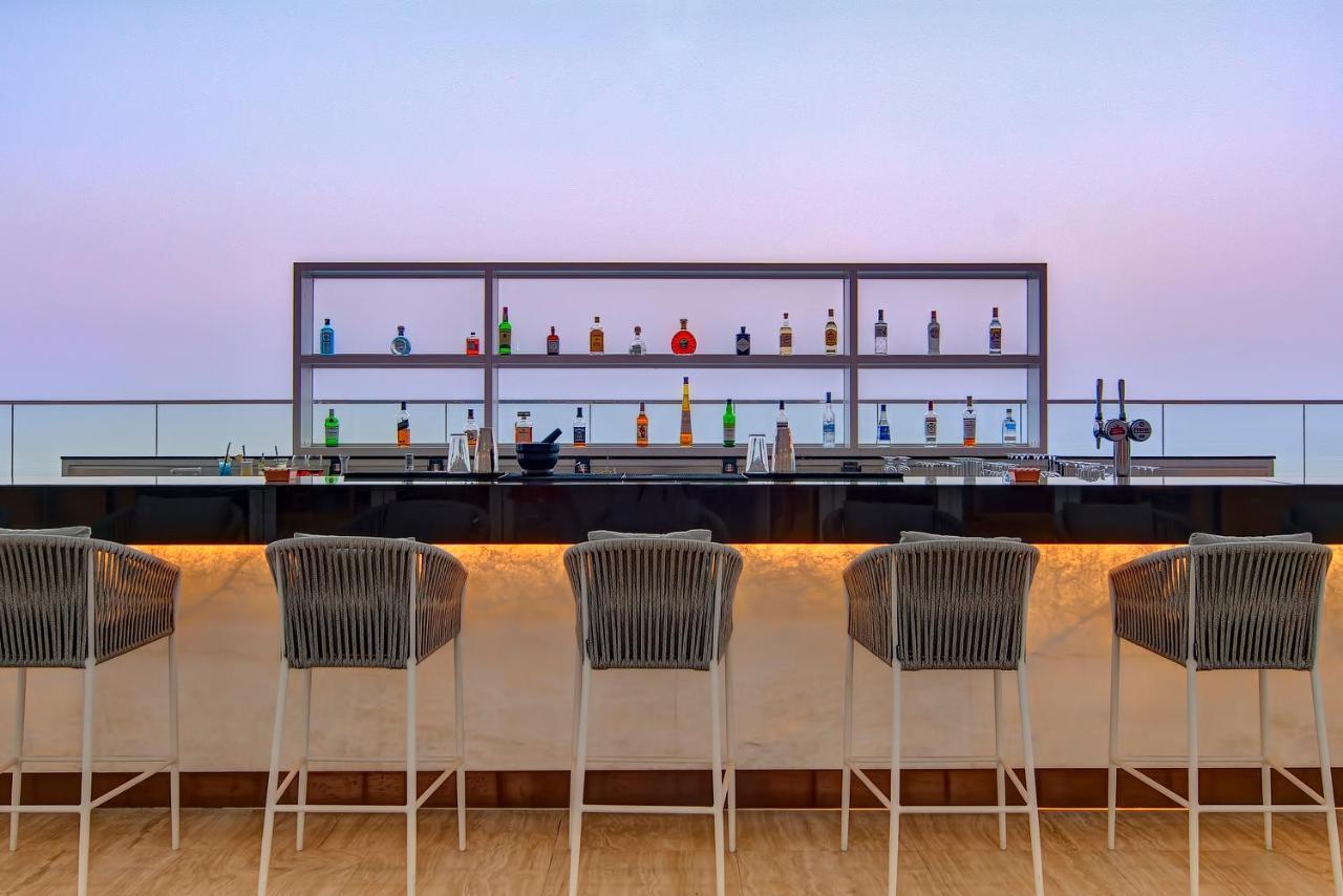 Royal M Al Aqah Beach Resort By Gewan Exterior foto Sky Bar